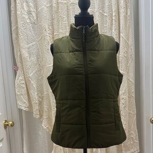 Merona Women's Green And Tan Reversible Puffer Vest